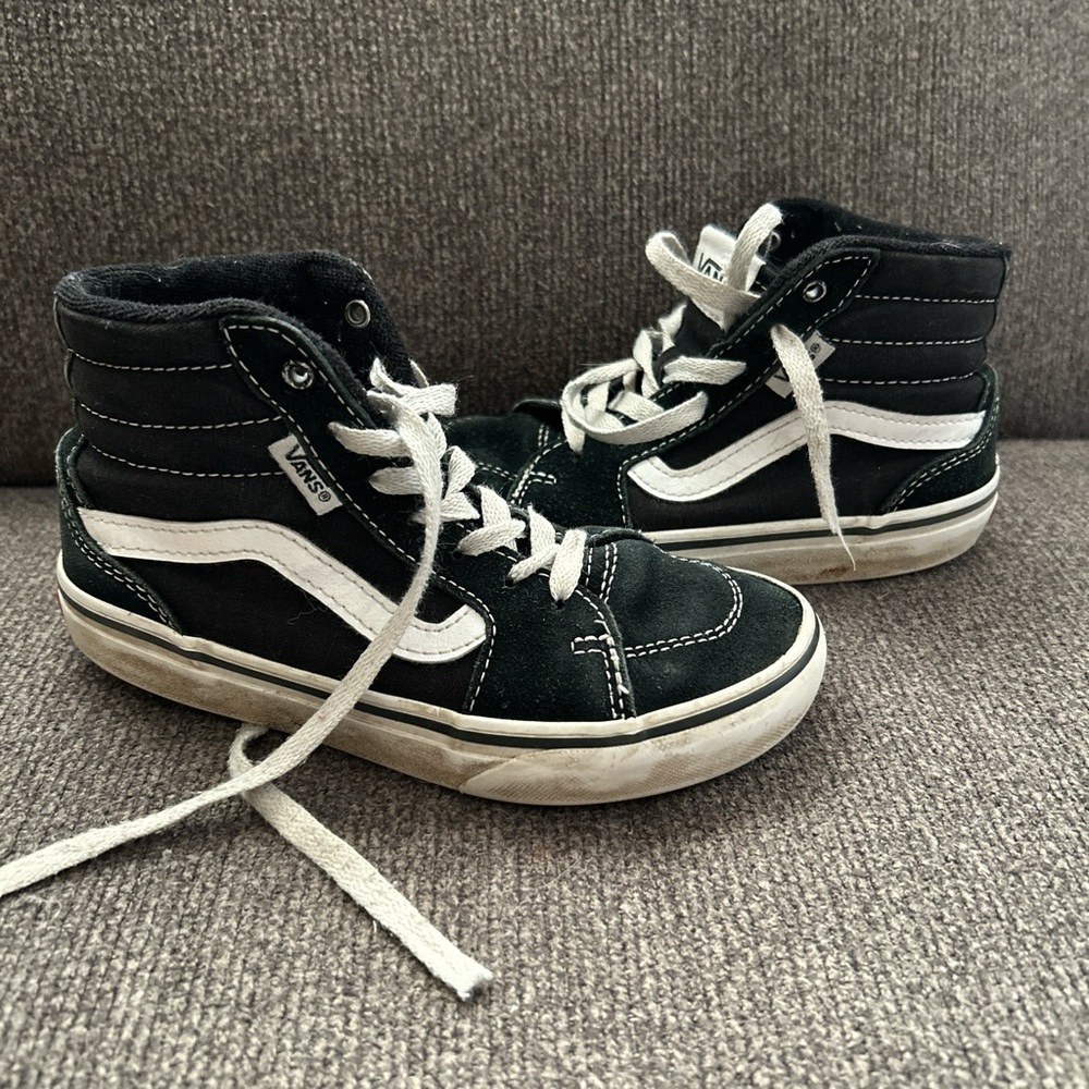 Kids Vans - Picture 2 of 5